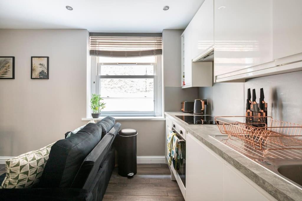 Beautiful Apartment, 5min Walk To Apartment