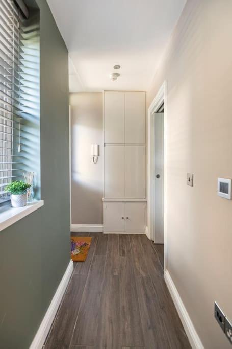 Beautiful Apartment, 5min Walk To Brighton