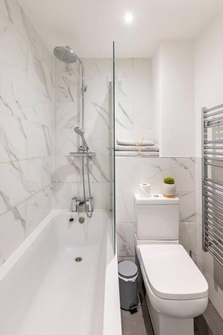 Beautiful Apartment, 5min Walk To Brighton
