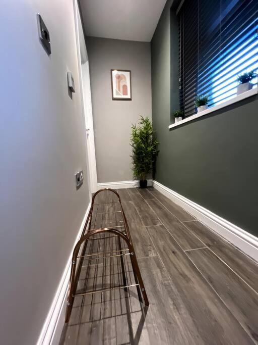 Beautiful Apartment, 5min Walk To Apartment *